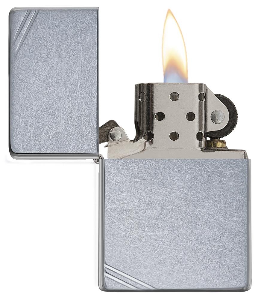 Street Chrome Vintage with Slashes Zippo