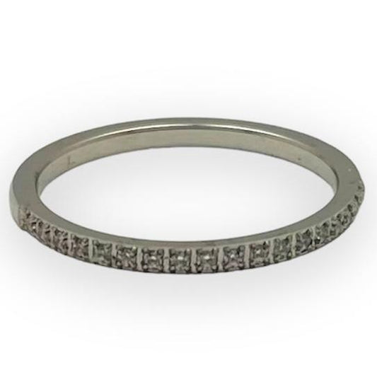 Graceful Ring