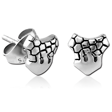 studs earrings