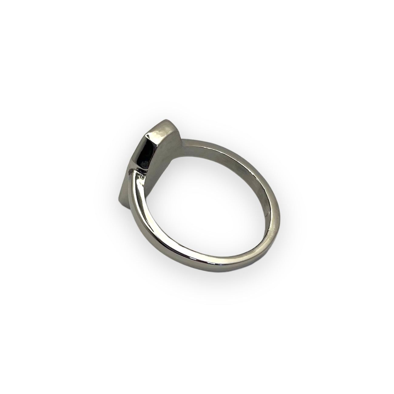 Loculus Crucifix Ring