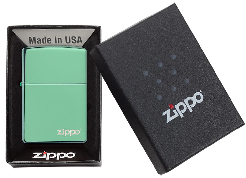 Classic High Polish Green with Logo Zippo