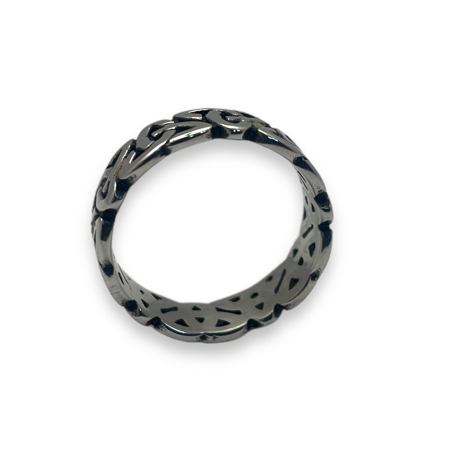 Triquetra Ring in Stainless Steel