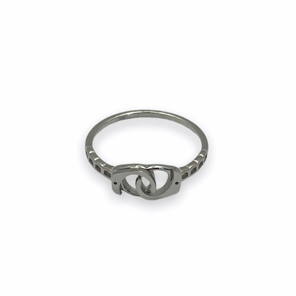 Realta Classic Claddagh Ring | Urban Outfitters UK